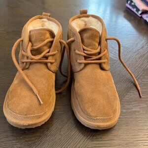 UGG Kids Neumel II, Little Kid Size 2